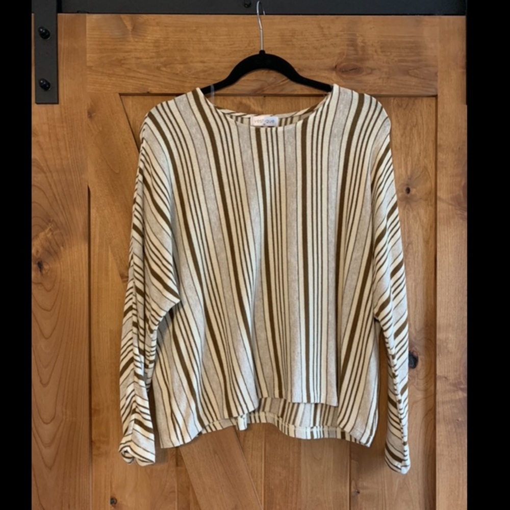 Vestique Striped Sweater